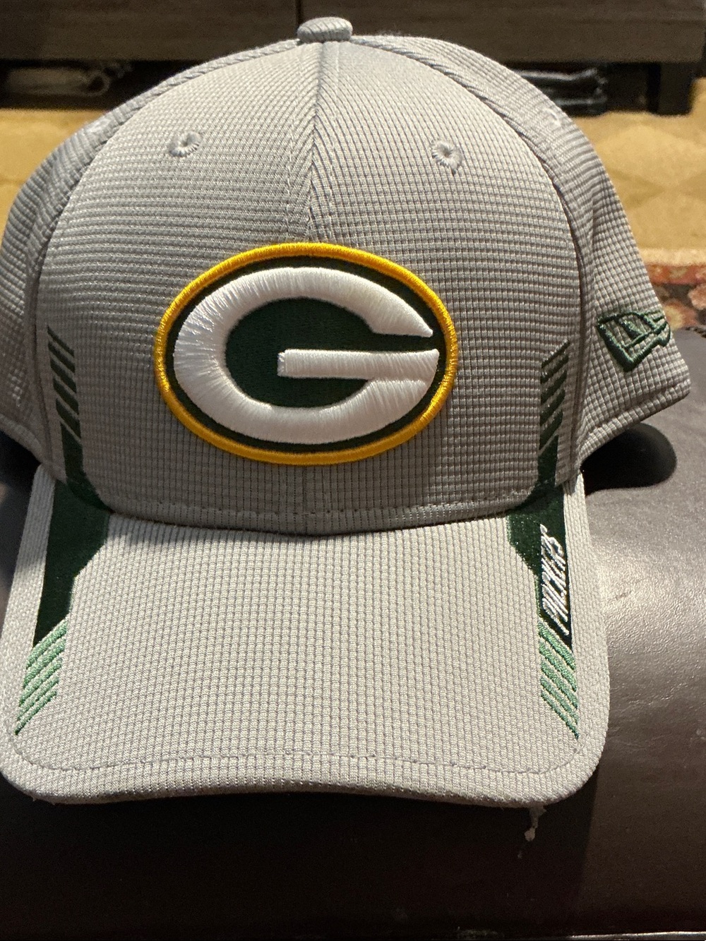NFL Gray Ribbed Green Bay packers Logo Cap with Subtle Green Accent